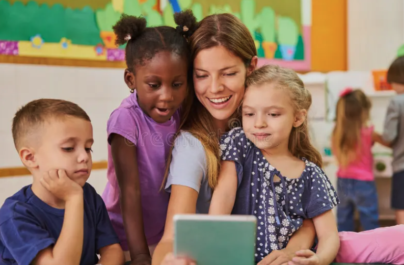 Teacher reading with children